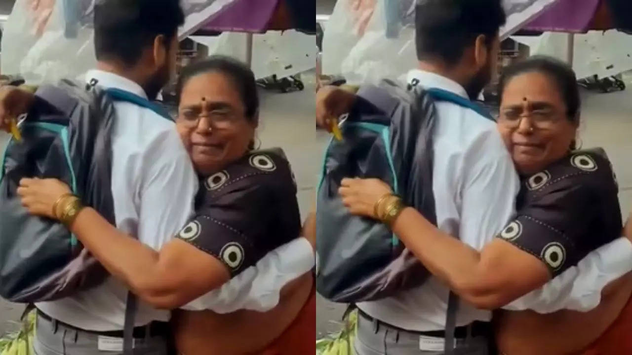 Vegetable Seller's Son Becomes CA, Her Reaction Is Something Every Proud Parent Will Resonate With