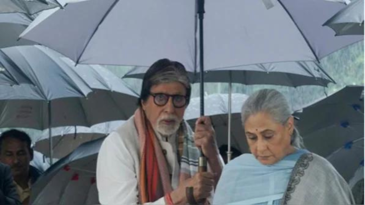 Amitabh Bachchan Voices Concern Over Mumbai Floods, Offers Prayers For Flood Affected People