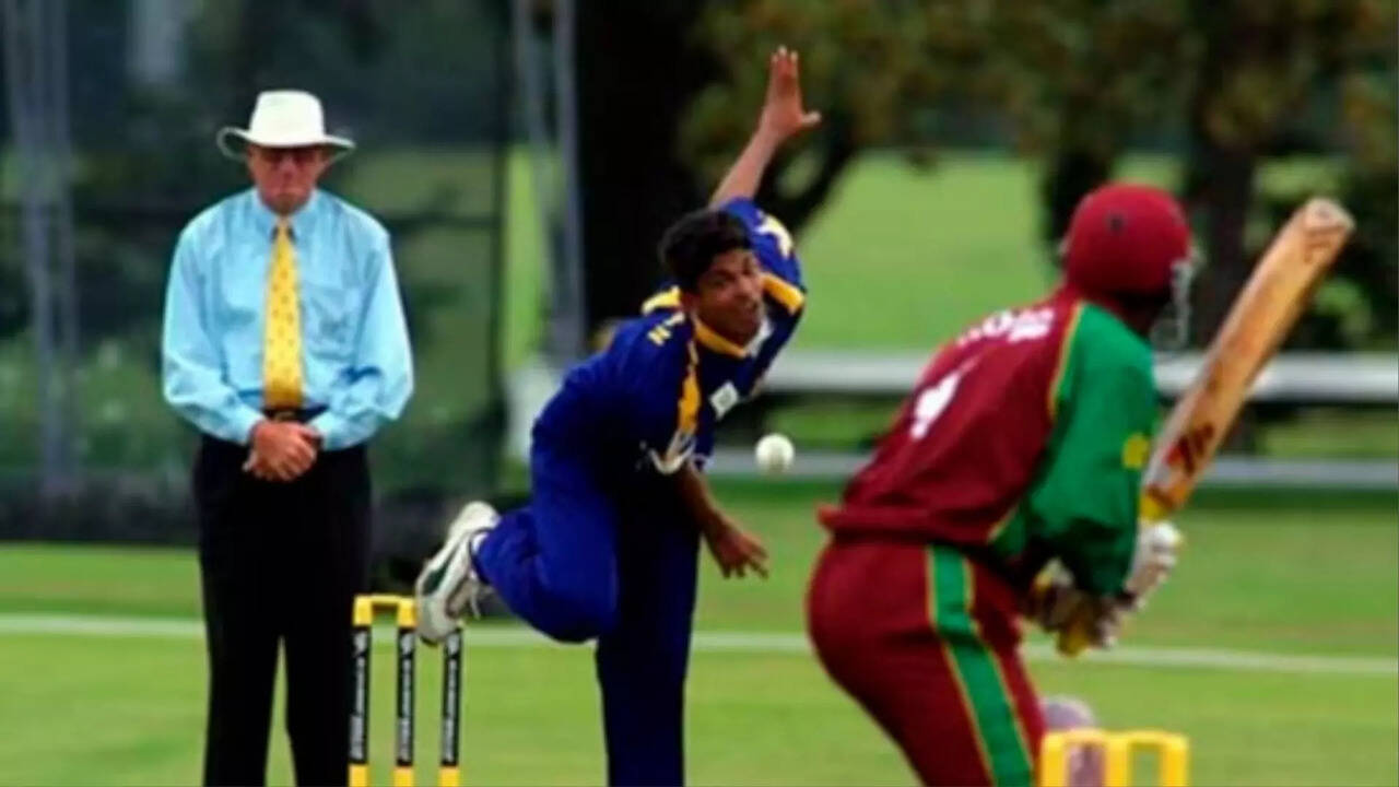  இலங்கை கிரிக்கெட் அணியின் முன்னாள் கேப்டன், குடும்பத்தினர் முன்னிலையில் சுட்டுக் கொலை.. அதிர்ச்சியில் ரசிகர்கள்.. 