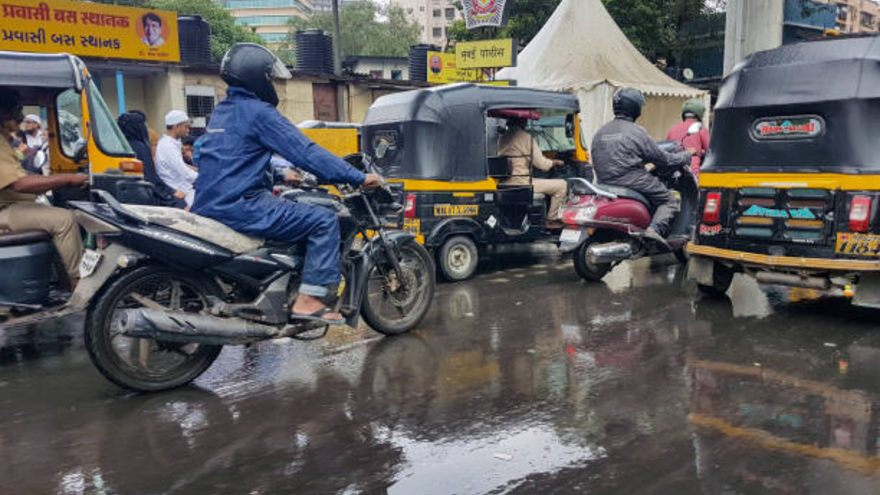 Crucial Thane road caves in.