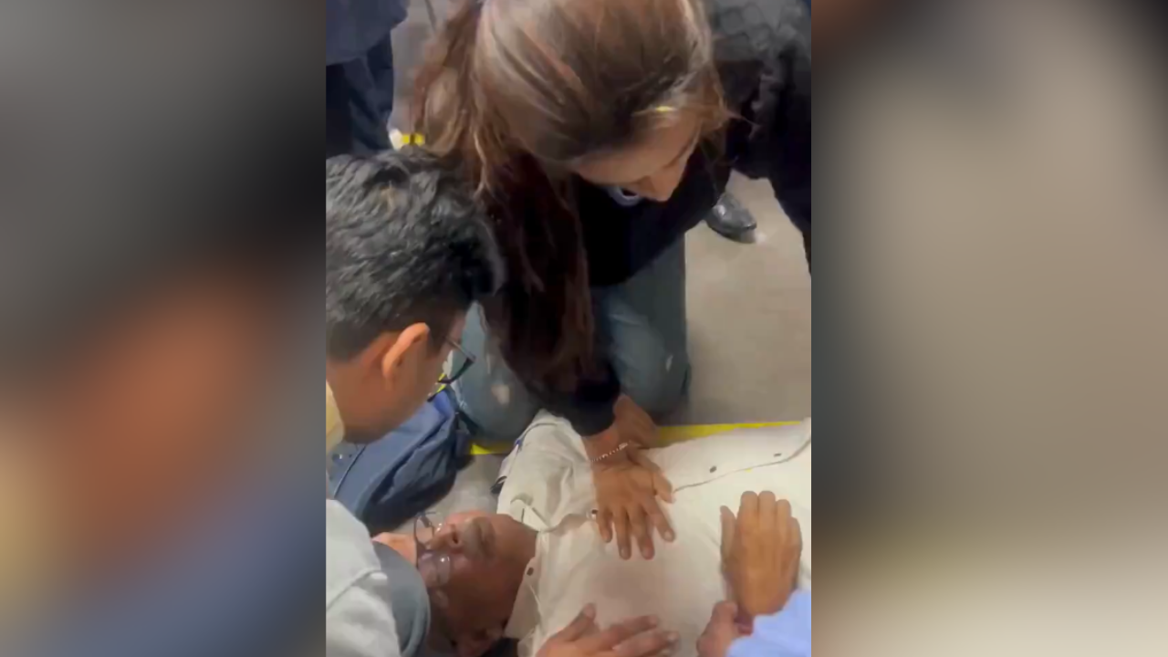 CPR by doctor saves man's life at Delhi airport.