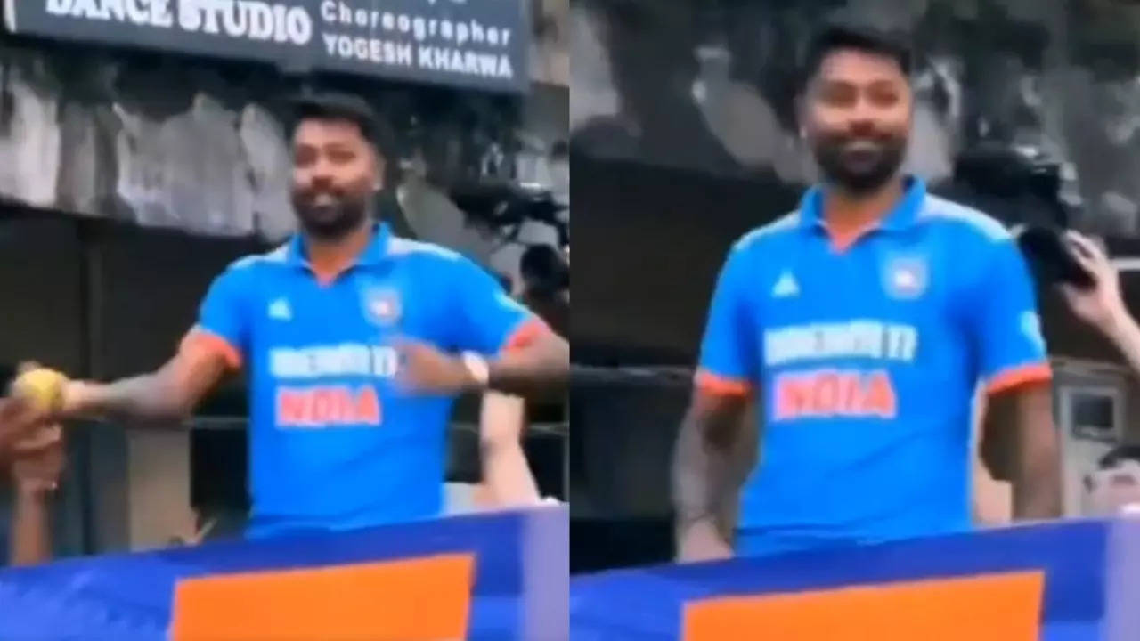 Hardik Pandya's One-Handed Catch During Vadodara Victory Parade Goes VIRAL : WATCH Video