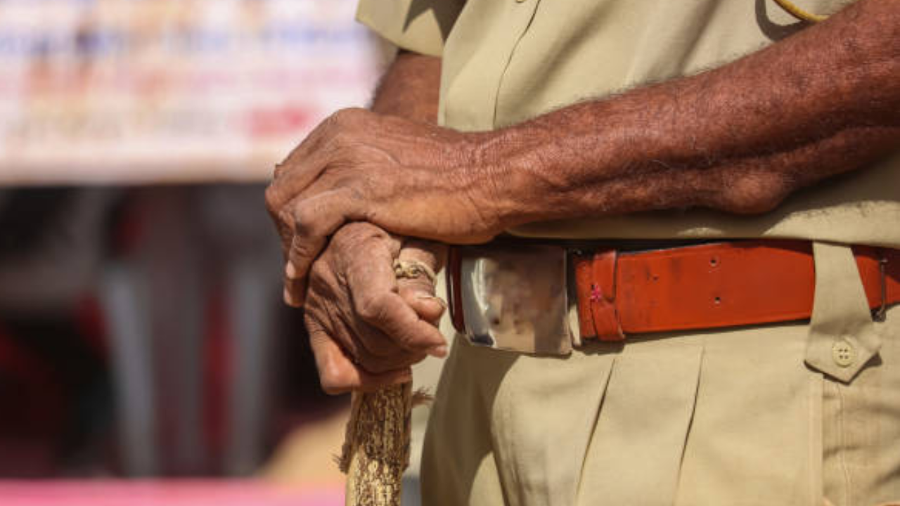 Delhi Police may replace personnel uniform with cargo, T-shirt (Representational Image)