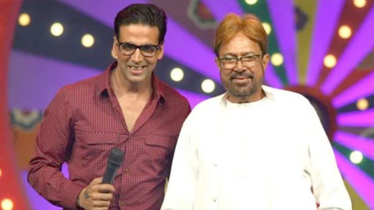 Rajesh Khanna with Akshay Kumar.