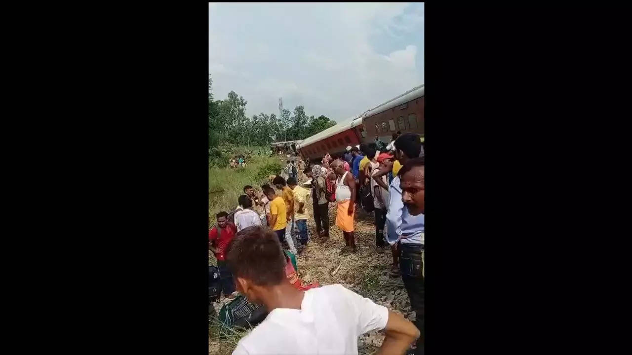 Dibrugarh Express train derails