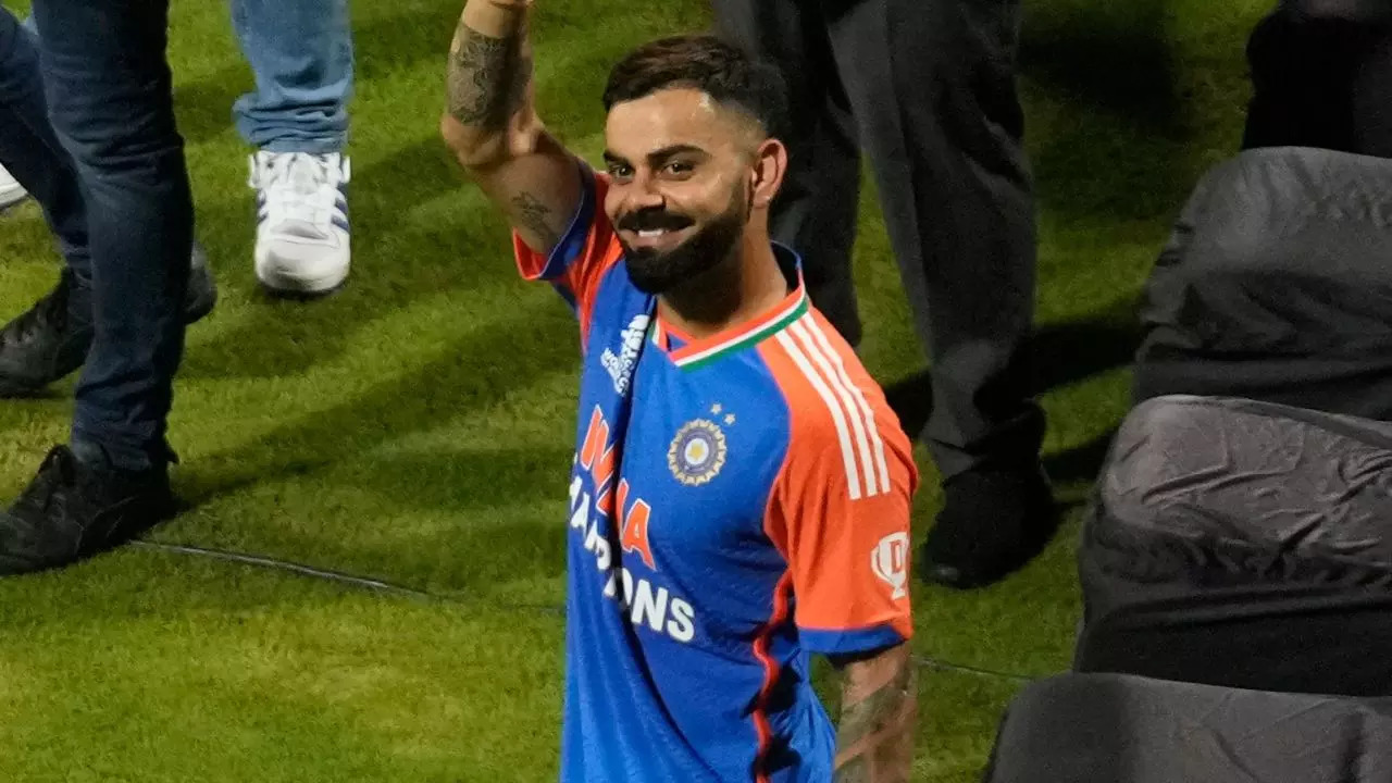 Virat Kohli Holds His Son Akaay On The Streets Of London, Video Goes Viral – Watch