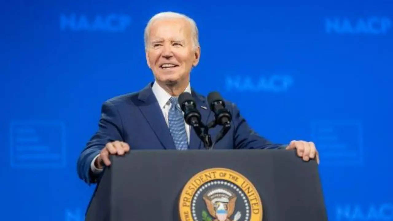 Joe biden tests positive for COVID-19