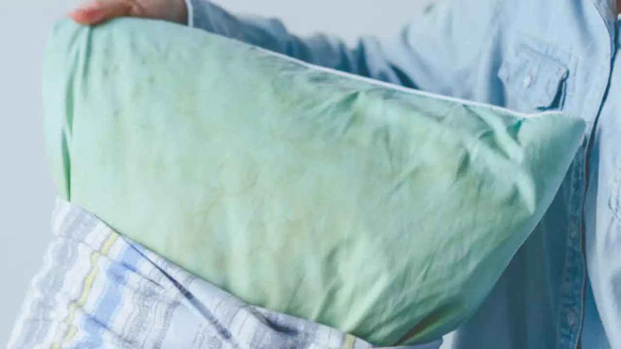 Dirty pillowcases can cause health problems