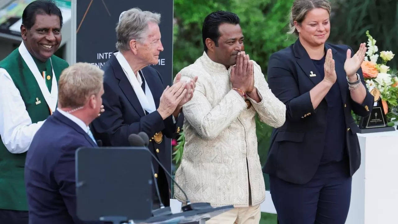 Leander Paes, Vijay Amritraj at inducted into Tennis Hall of Fame