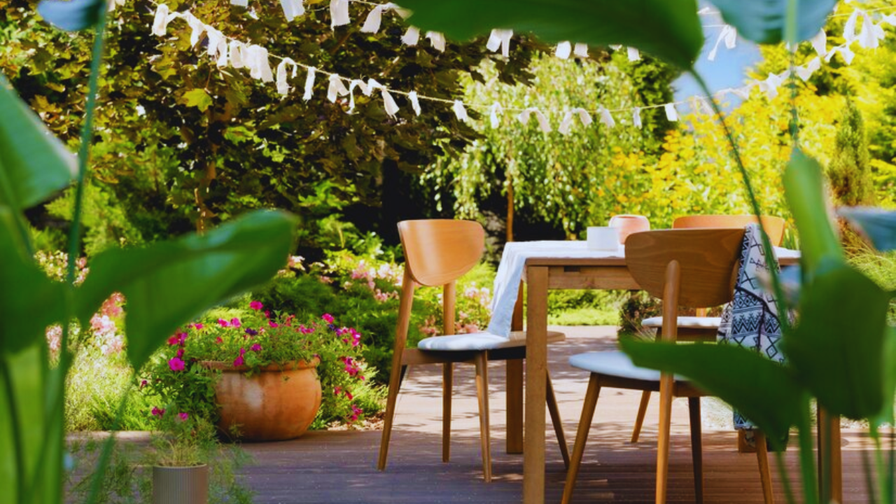 Creative Patio Decor Ideas for a Small Outdoor Space