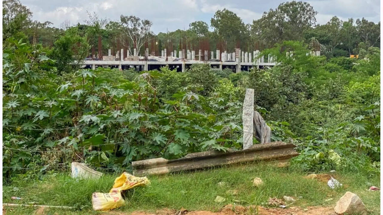 ಅಧ್ಯಕ್ಕೇ ನಿಂತ ಅಧ್ಯಯನ ಕೇಂದ್ರ ಕಾಮಗಾರಿ