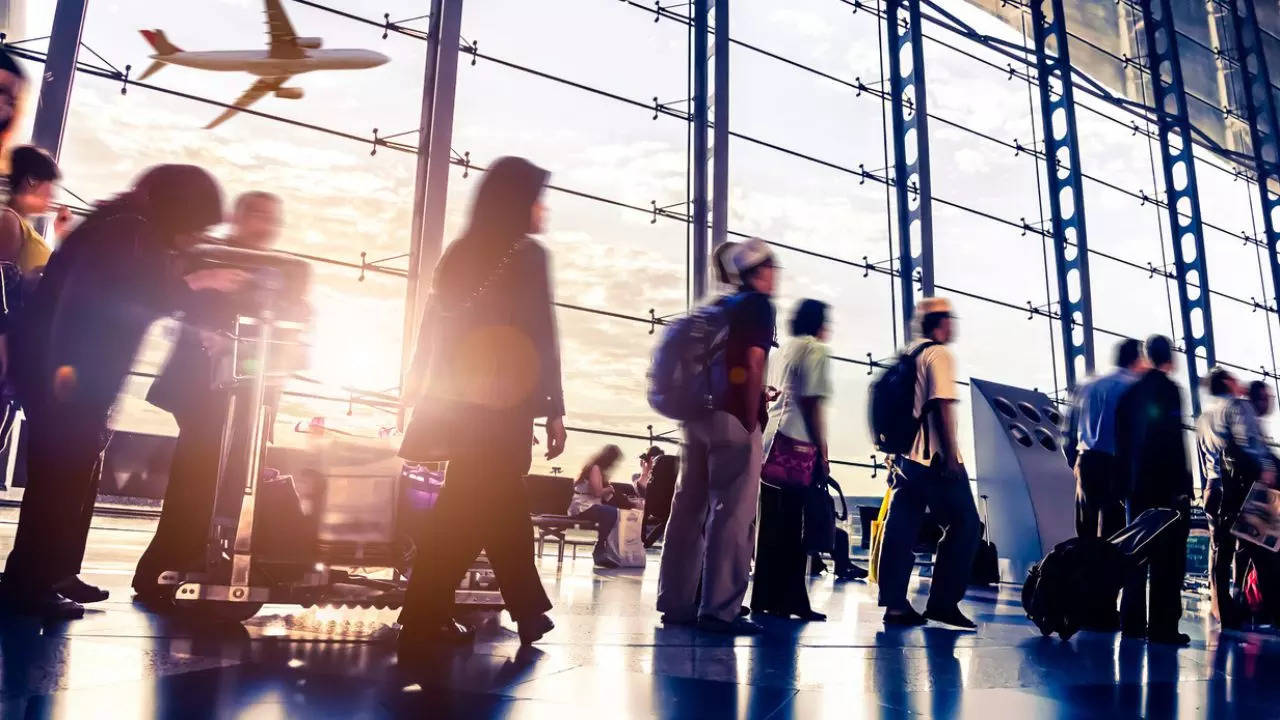 Delhi Metro Now Offers Luggage Drop-Off For International Flights At These Two Stations. Credit: iStock