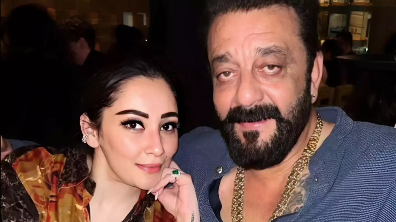 Sanjay Dutt's birthday wish for wife Maanayata