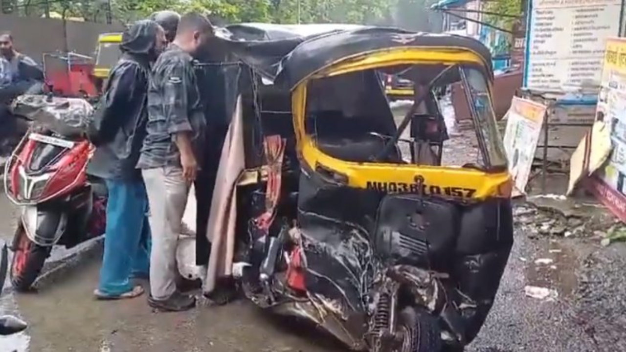 Mumbai Audi crashes into autos