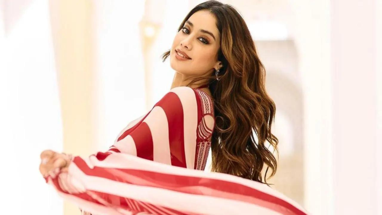 Janhvi Kapoor Criticises Situationships And Calls It A “Retarded Concept”