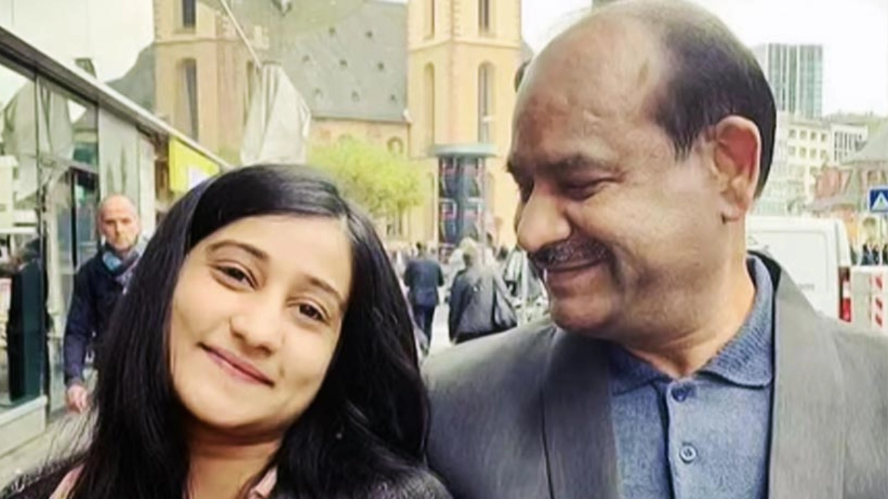 Om Birla with daughter Anjali