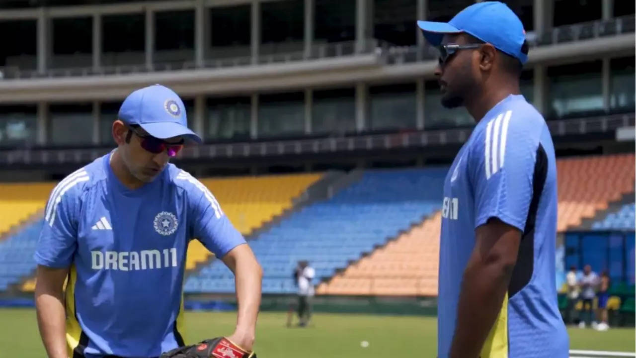 Sanju Samson To Play In First T20I Vs SL? Gautam Gambhir Seen Giving One-On-One Tips To Star Keeper| WATCH