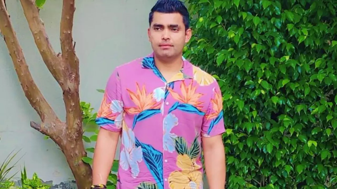 Umar Akmal