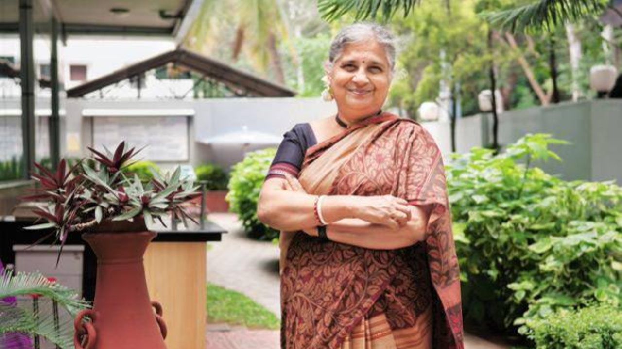 Sudha Murthy Parenting Tips (Credit-Freepik)