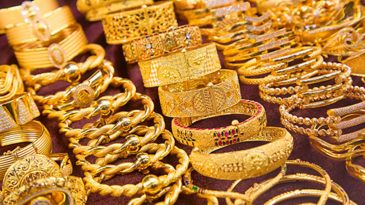 Gold and Silver Prices Surge on Rate Cut Expectations