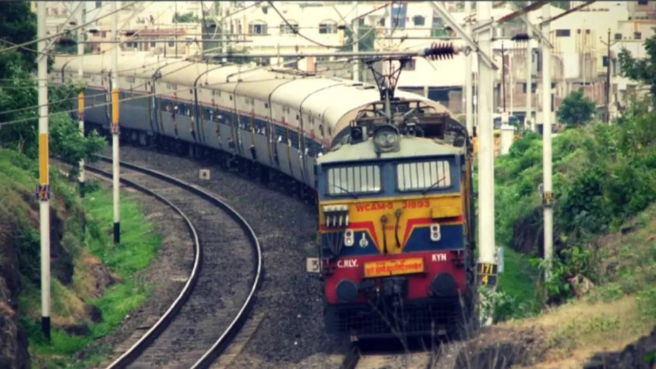 central railway pune division in solapur six days megablock