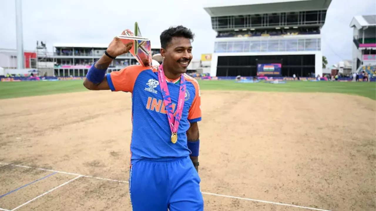 'Hardik Pandya Could'nt Gain The Respect...': SL Legend FIRES SHOTS At Star All-Rounder Before Series Vs India