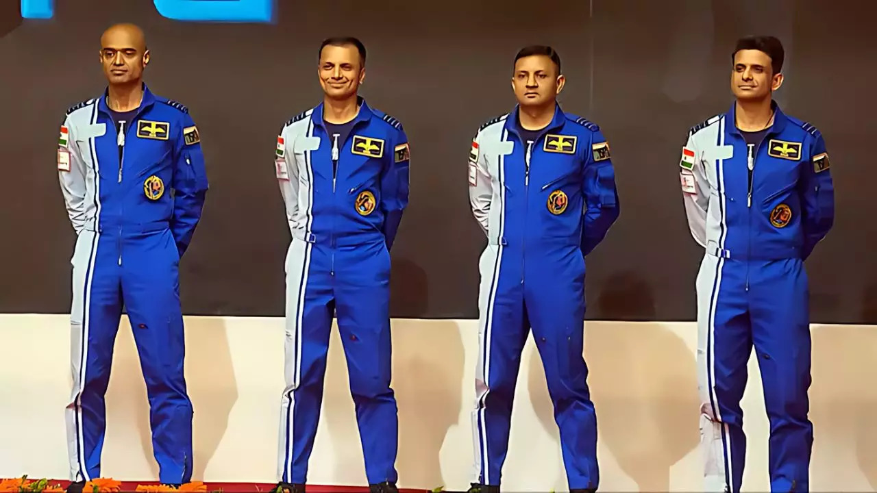 Four Indian Air Force test pilots have been chosen for the larger Gaganyaan project, which aims to send Indian astronauts into space on their own.