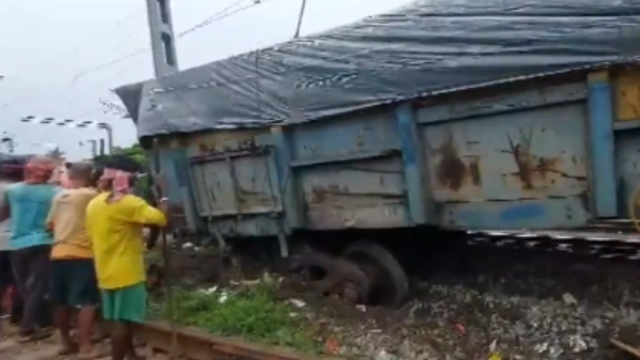 Goods Train Derail Near Bhubaneswar Railway Station In Odisha- Video