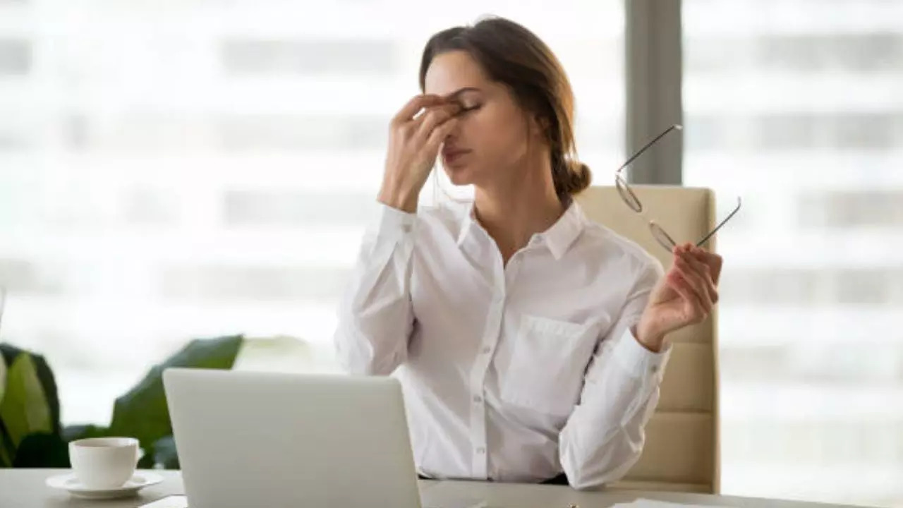 5 Eye Exercises To Reduce Strain Caused By Screen Time