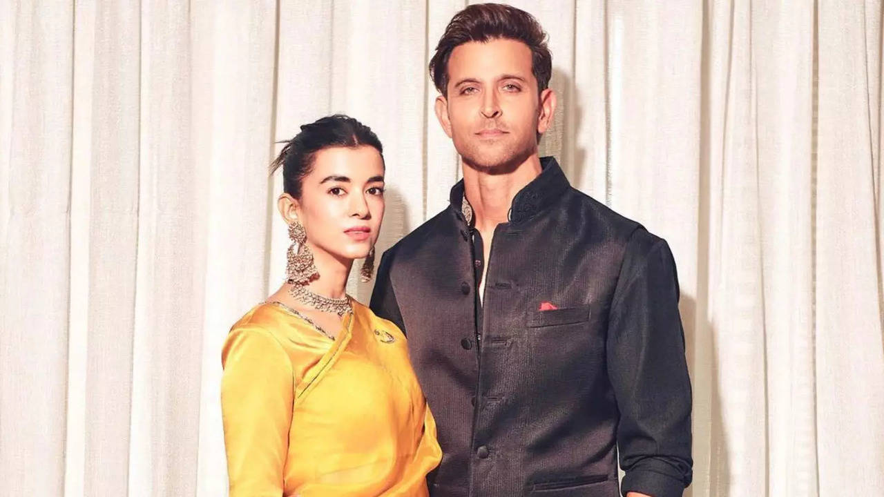 Is Hrithik Roshan, Saba Azad's Relationship In Trouble? Netizens Think So