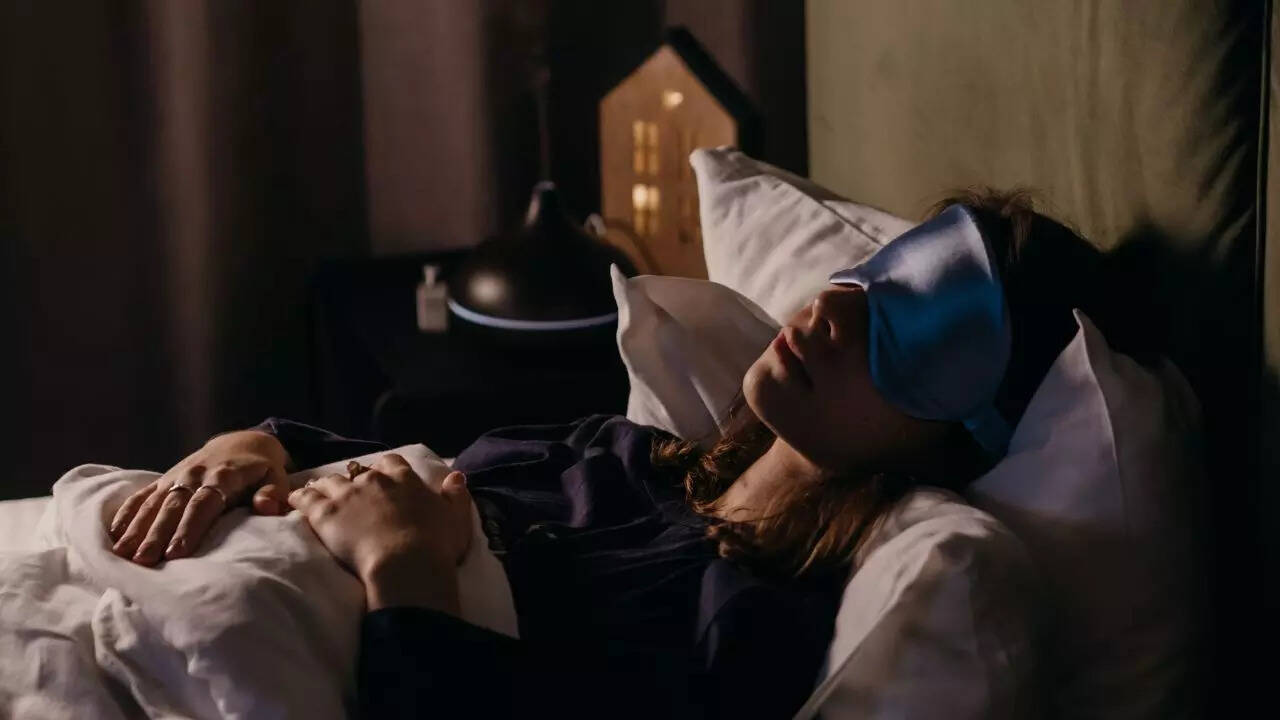 Why Is Sleep Crucial For Your Mental Health? 7 Habits That Can Improve Your Sleep Schedule