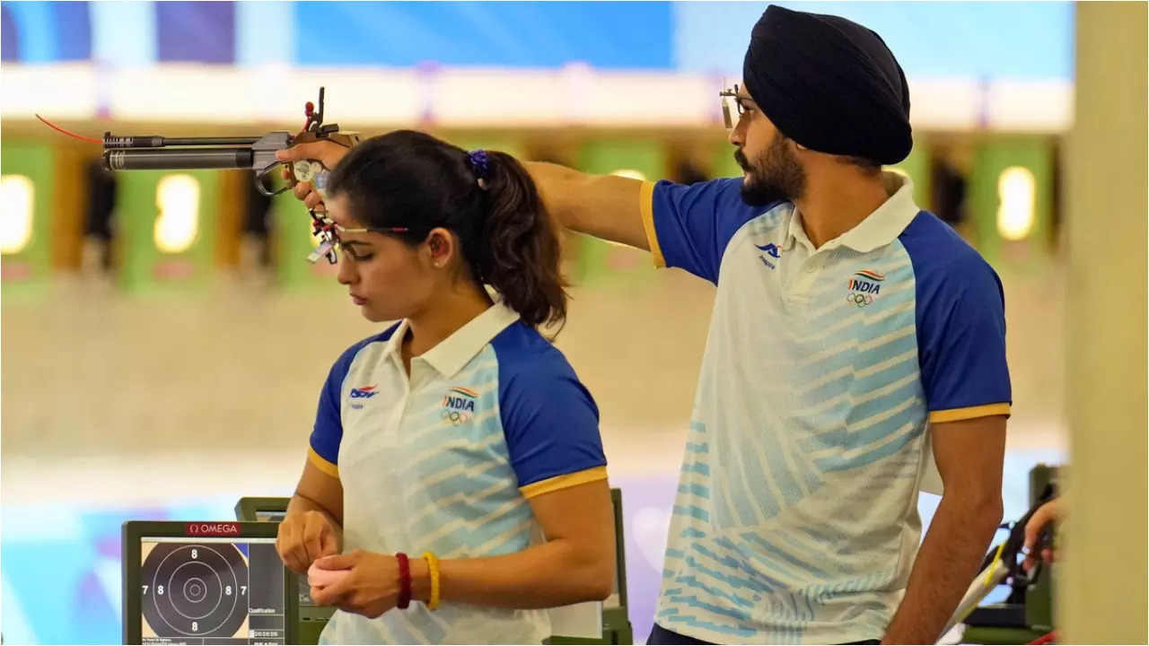 Manu Bhakar, Sarabjot Singh Win Bronze