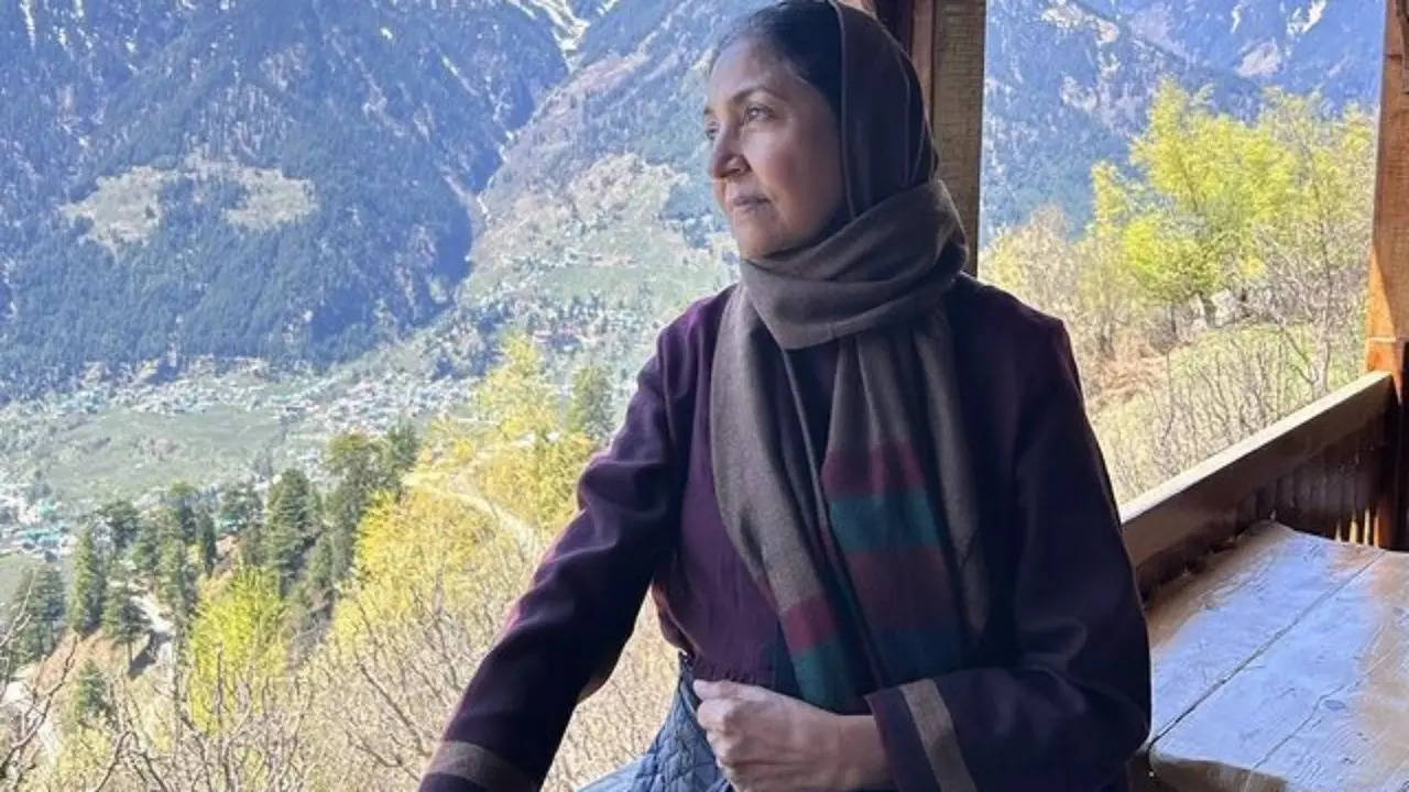 Deepti Naval shares cryptic Insta post amid Israel-Hamas conflict