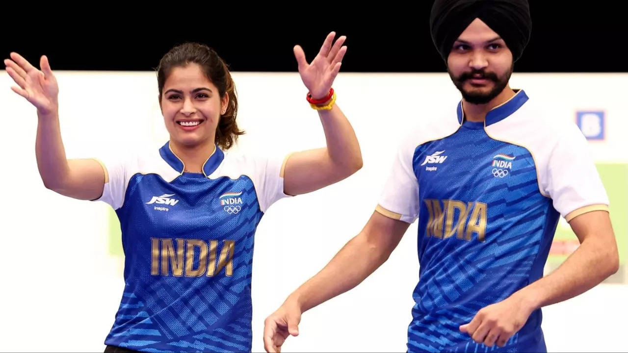 manu bhaker and sarabjot singh clinched bronze in mixed 10m air pistol shooting