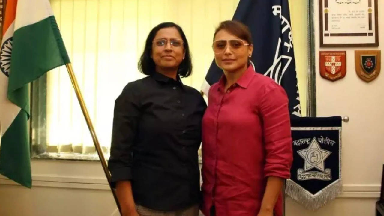 Rani Mukherjee with IPS Archana Tyagi