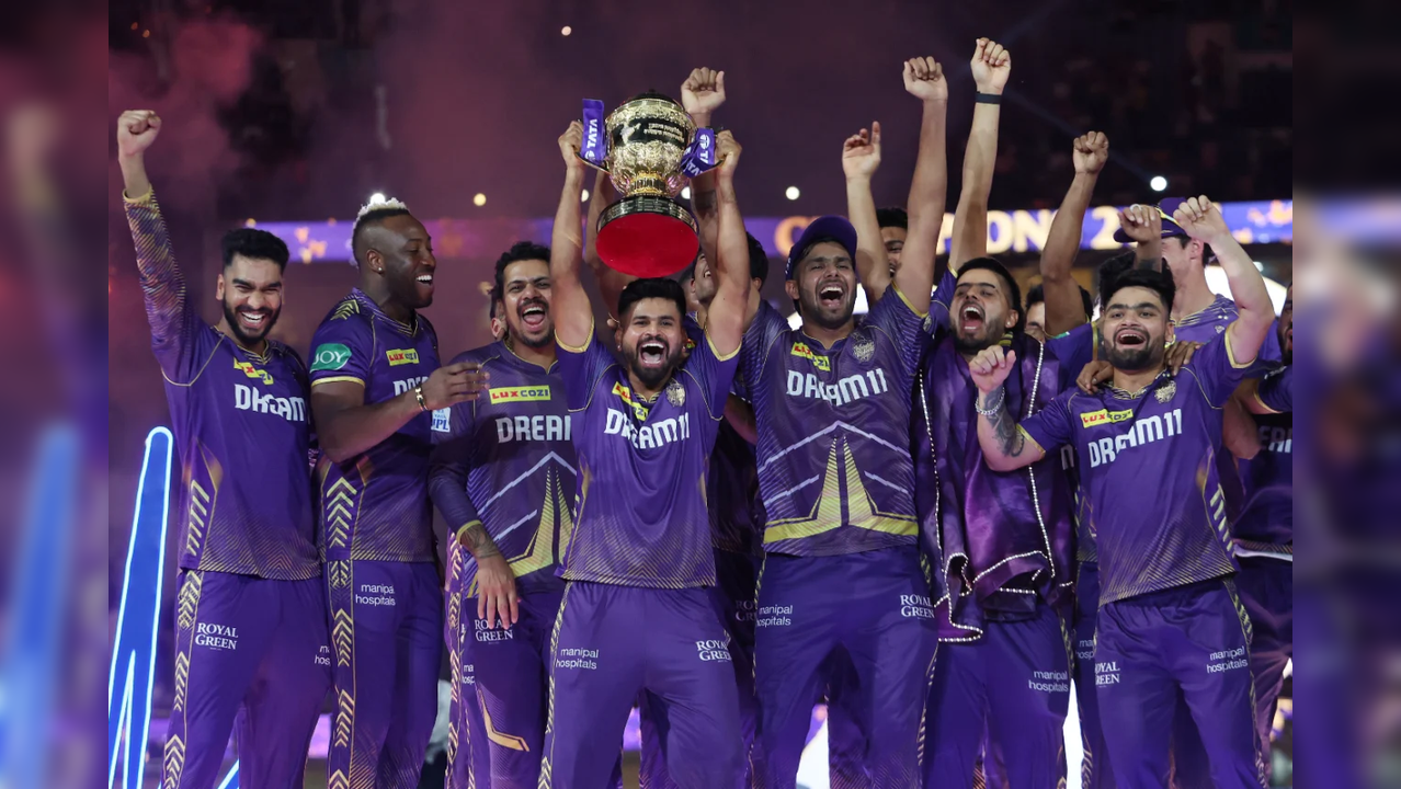 KKR IPL 2024 trophy BCCI