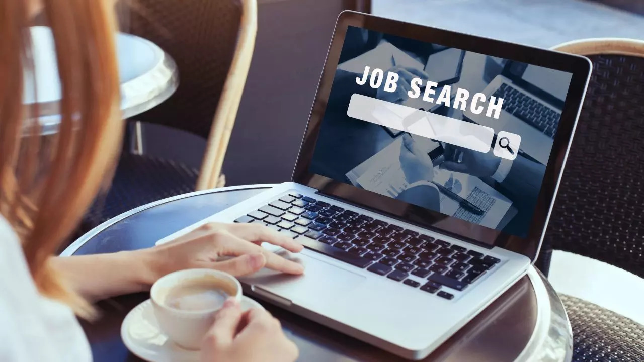 7 Useful Tips That Can Help You With Your Job Search