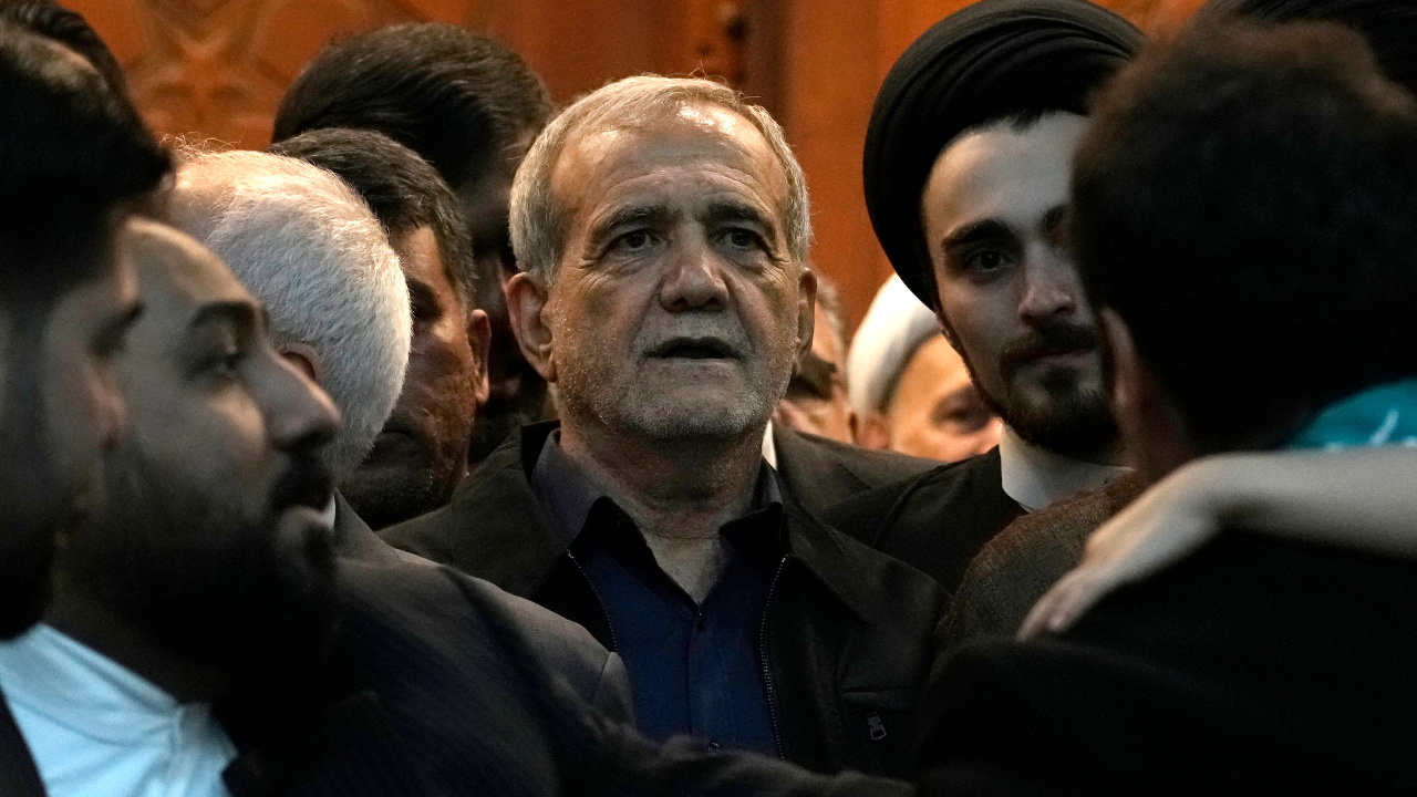 'Death To Israel, Death To America' Chants Heard During Swearing-In Of Iran President