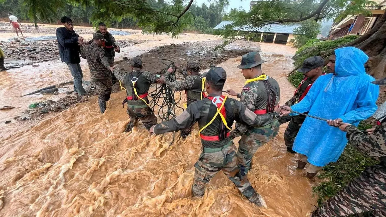 Army personnel intensify operations to rescue trapped people