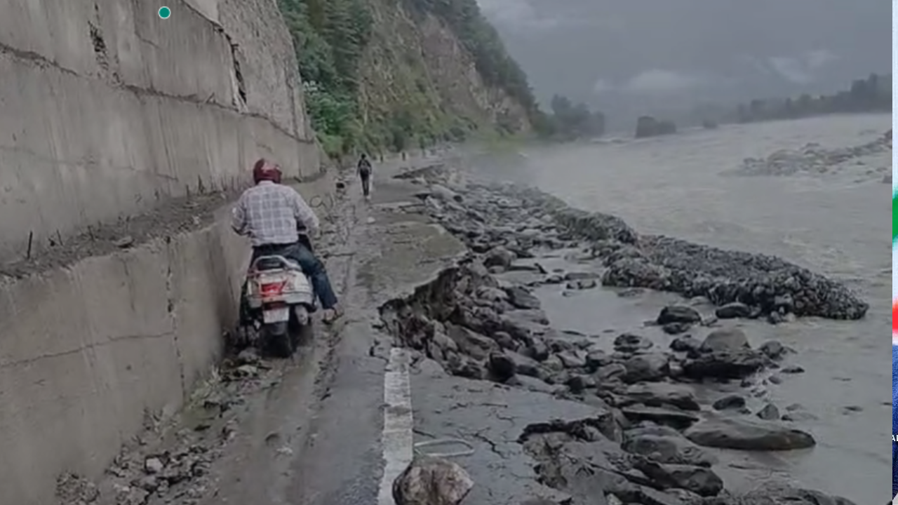 Major portion of Kullu-Manali Highway washes away