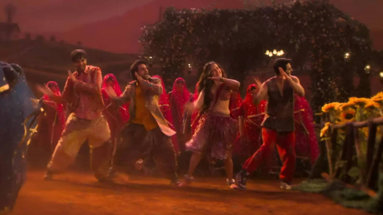 Stree 2: After Tamannaah's Aaj Ki Raat's HUGE Success, Makers Drop Aayi Nai Ft. Shraddha Kapoor, Rajkummar Rao