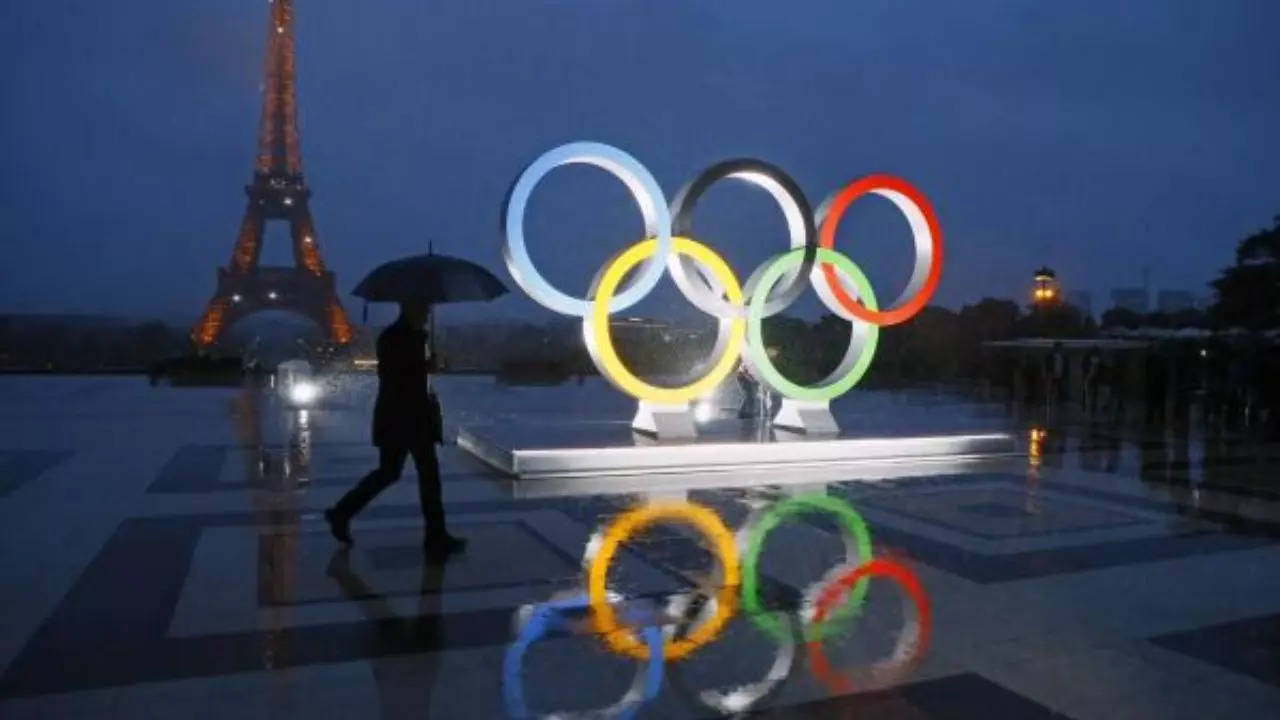 Bomb threat at Paris Olympics site