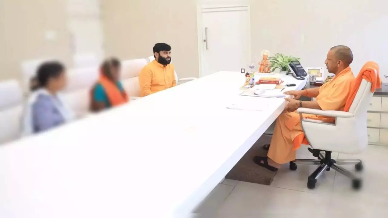 UP CM Yogi Adityanath meets survivor's family