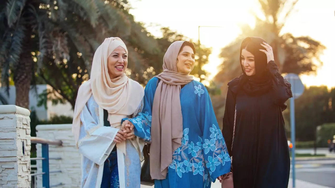 Friendship Day: Know About 12 Levels Of Friendship In Arabic