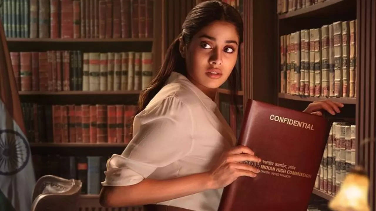 Ulajh Box Office Collection Day 2: Janhvi Kapoor Starrer JUMPS On Saturday, Collects Rs 2.85 Crore