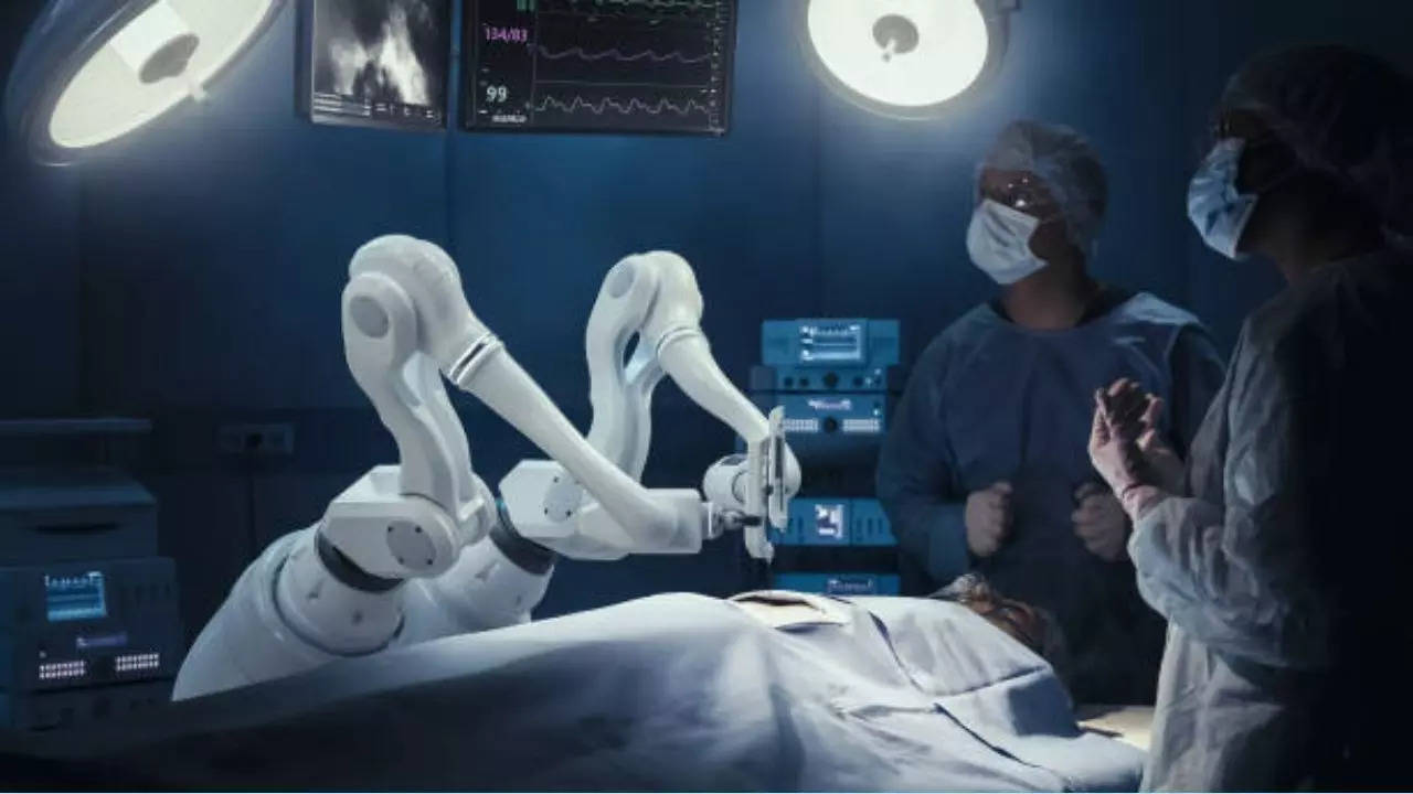 How Robotic Arms Surgery Are Reducing Risk Linked With Traditional Surgery?