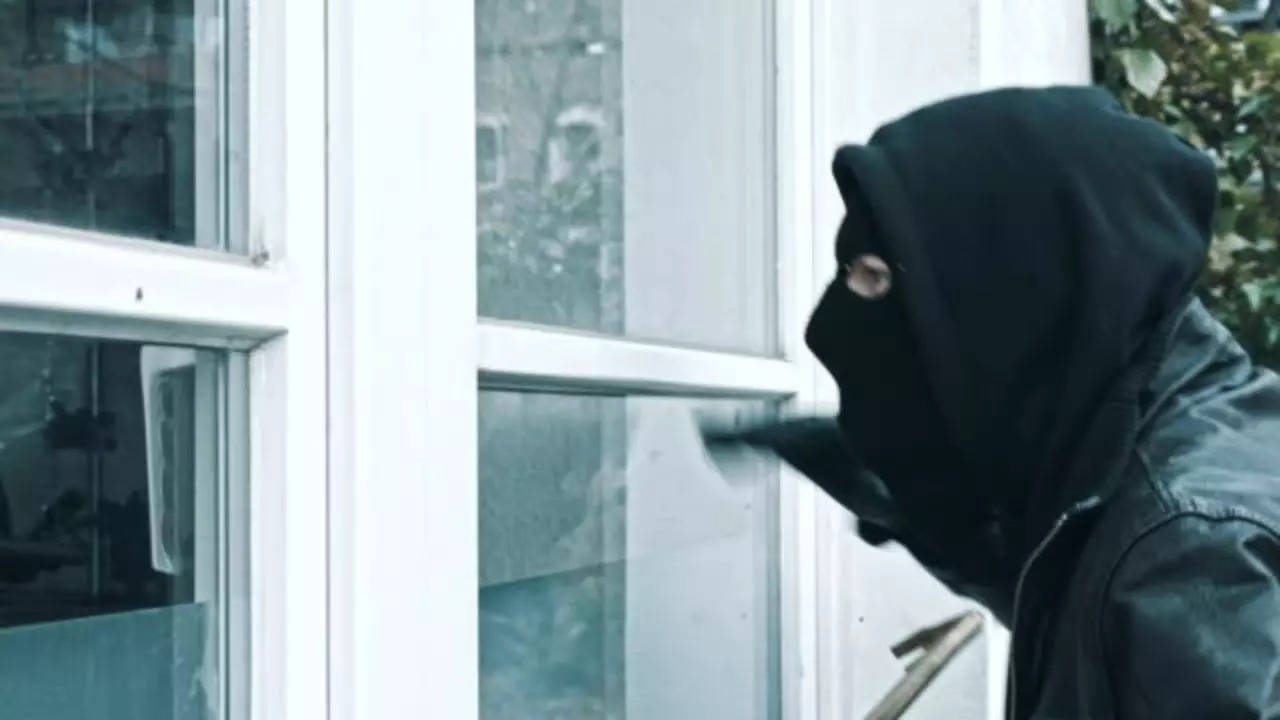 Representative Image: Burglary