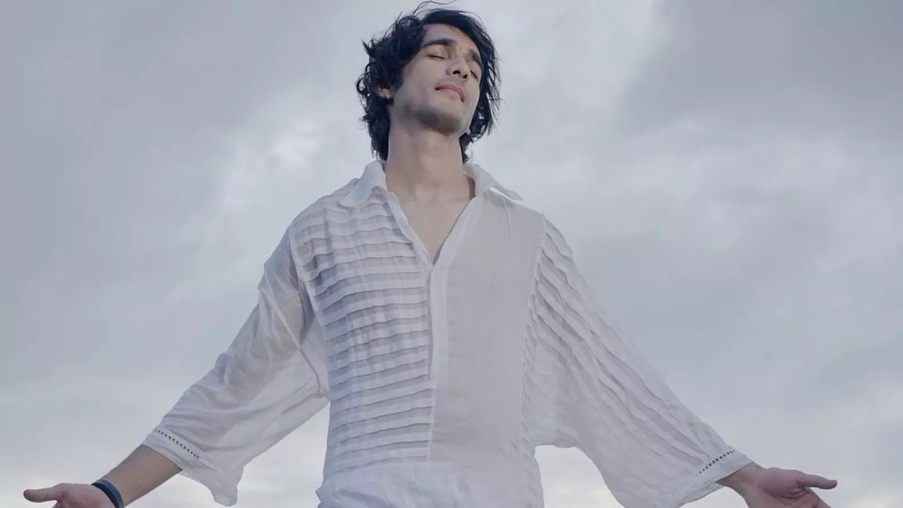 Actors On Azaadi | Shantanu Maheshwari Believes 'Being Mentally Free Is True Freedom'- EXCLUSIVE