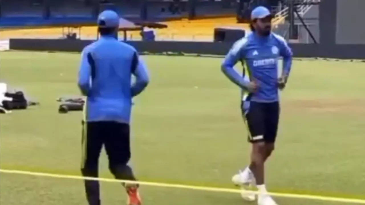 KL Rahul's HILARIOUS Imitation Of Shubman Gill Goes VIRAL Ahead Of IND vs SL 3rd ODI : WATCH Video