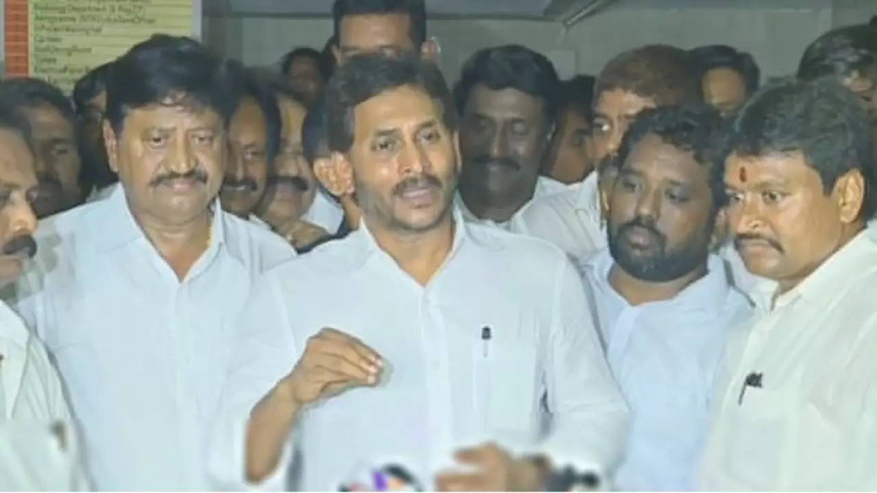 YS JAGAN AT VIJAYAWADA